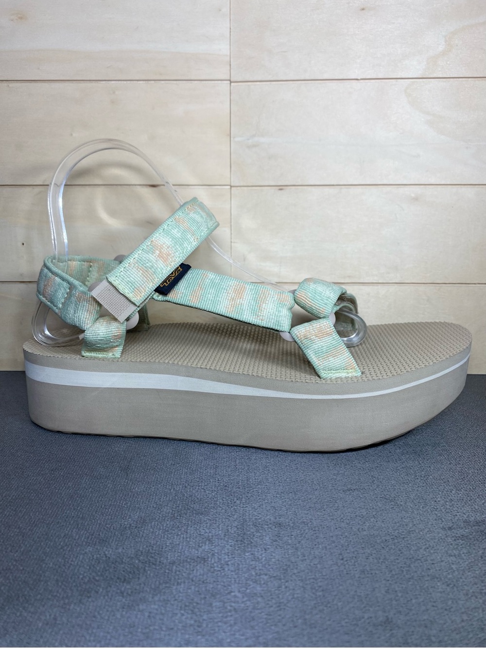Teva Flatform Universal Sandals Women's Size 10 Shoes Mint Green Platforms